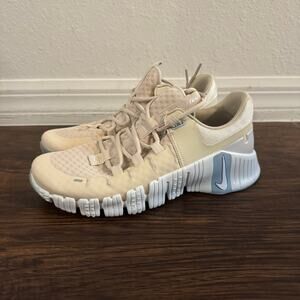 Nike Free Metcon 5 Sanddrift Women’s Sneakers Size 9 DV3950-105